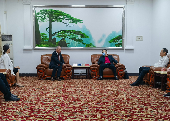 1669978156274057845.jpg 院長2.jpg