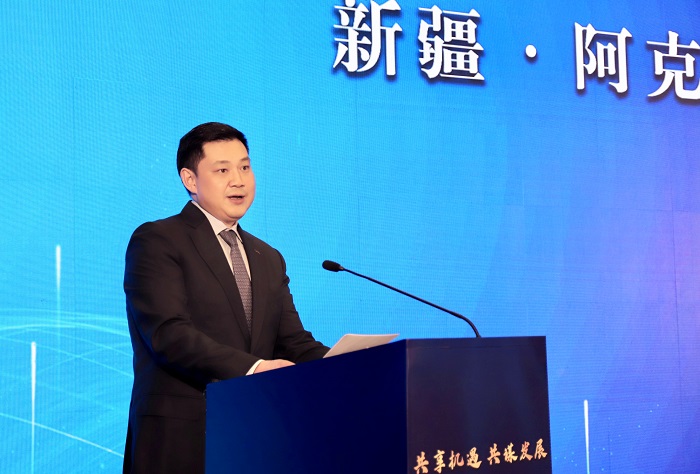 1695619172767085938.jpg 20230922嚴(yán)昊主席出席2023新疆·阿克蘇地區(qū)——上海產(chǎn)業(yè)合作對接會5 - 副本.jpg
