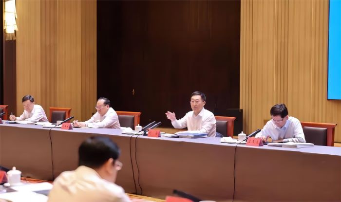 嚴昊應邀出席廣西壯族自治區(qū)全區(qū)產業(yè)園區(qū)建設現(xiàn)場推進會并發(fā)言3.jpg